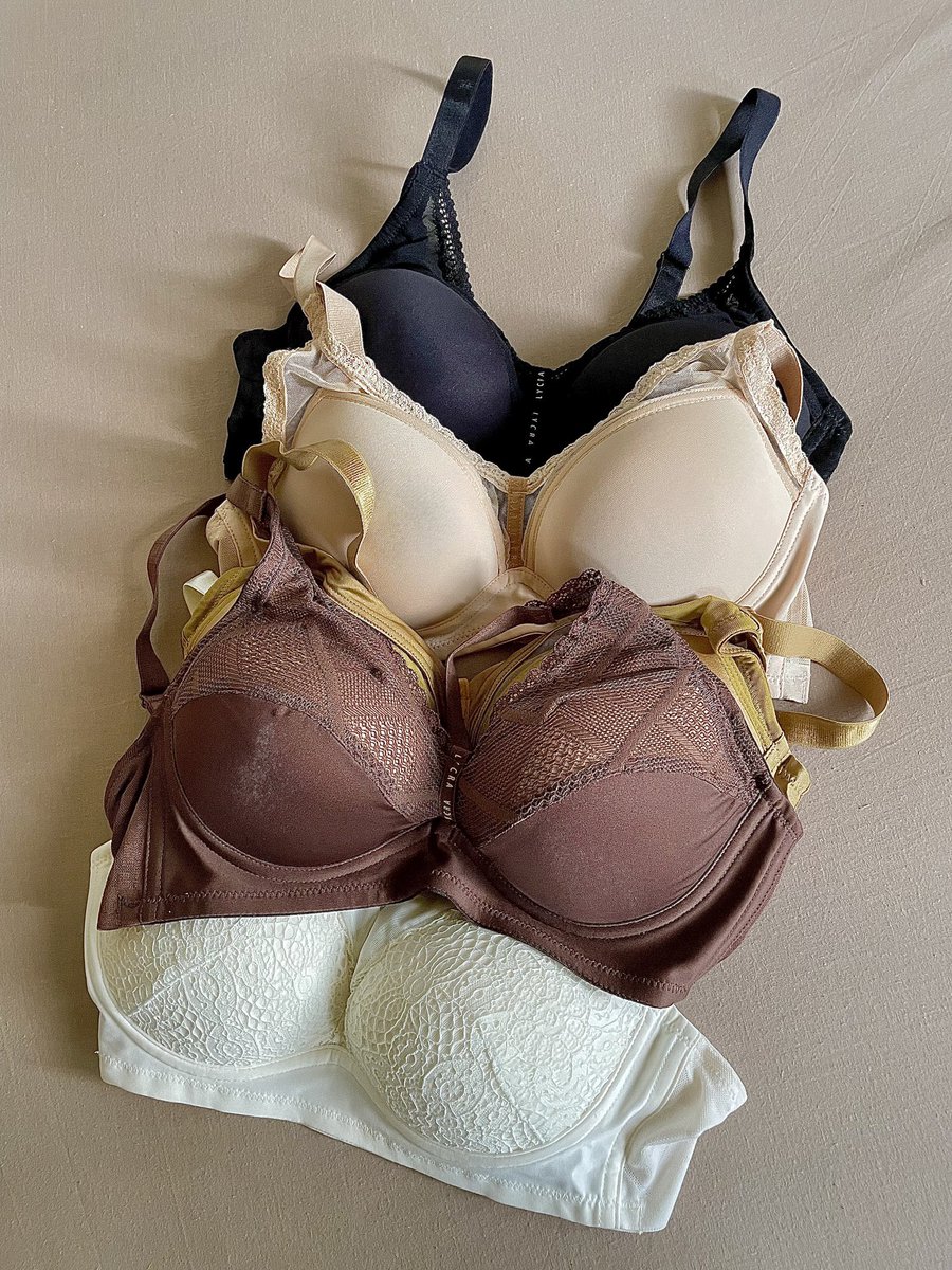 nocturnalcutie's tweet photo. investasi setelah punya penghasilan sendiri sebagai perempuan, bra yang fitnya pas di badan ku, nyaman dan cantik🤍 rill ada harga, ada rupa. 

spend lebih dikit gpp, yang penting awet tahunan. awalnya punya 1 set skrg punya 4 set aka 20 pcs in total 😭 WKWKWKWK https://t.co/sbebFxGJAQ