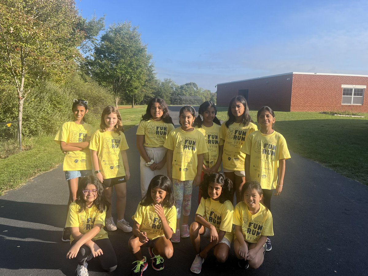 Cedemers's tweet photo. @rlcPrincipal
@demers3rdrlc https://t.co/gGSMUViHhz