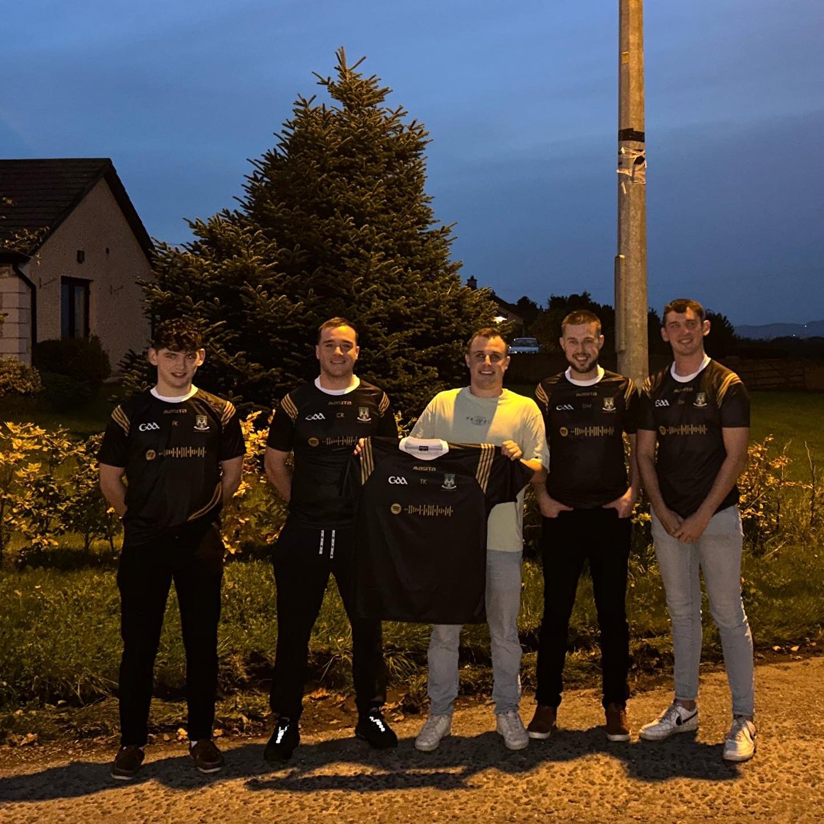 Welshy (@welshyofficial) on Twitter photo Delighted and very proud to have sponsored a set of jerseys for my home club of <a href="/ThreecastlesGAA/">Three Castles GAA</a> to commemorate our momentous county final win which was 83 years after our last 🏆 Moments like these are what sport is all about 💚💛 Delighted and very proud to have sponsored a set of jerseys for my home club of <a href="/ThreecastlesGAA/">Three Castles GAA</a> to commemorate our momentous county final win which was 83 years after our last 🏆 Moments like these are what sport is all about 💚💛