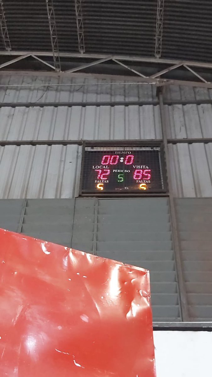 Fue victoria por 85-72 frente a Cordoba, nuestro inmediato perseguidor y de esta forma logramos asegurar el 1 de cara a los playoff. #VamosRojo 🦅