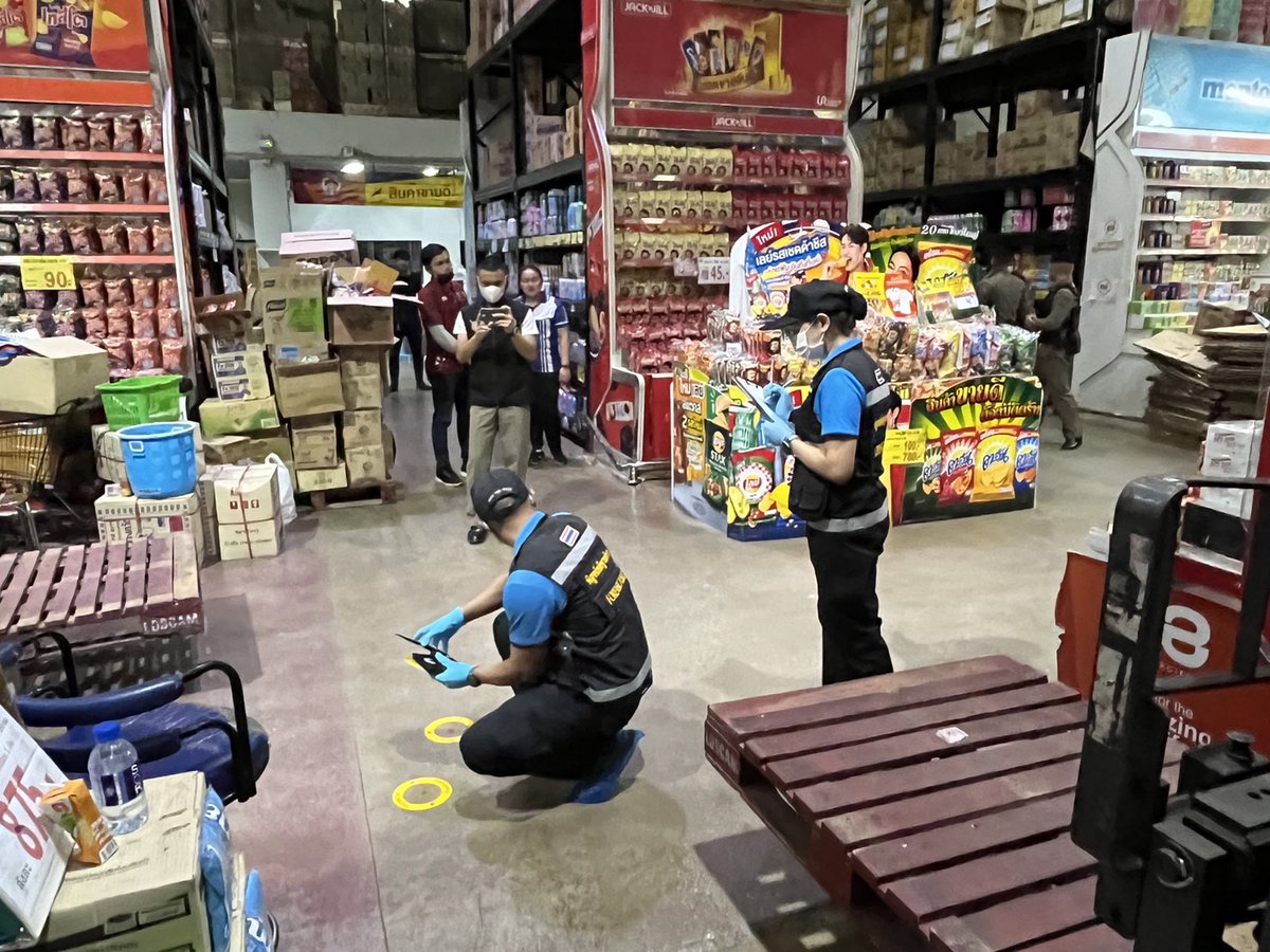 TouristPoliceTH's tweet photo. Loei tourist police ran active shooter drills to ensure safety for all.
The active shooter drills are to be run/co-run by all tourist police stations nationwide corresponded with the RTP's measures
#ทุกชีวิตต้องปลอดภัย
#ซ้อมไว้เพื่อความปลอดภัยของประชาชน https://t.co/oDxjAItiJj