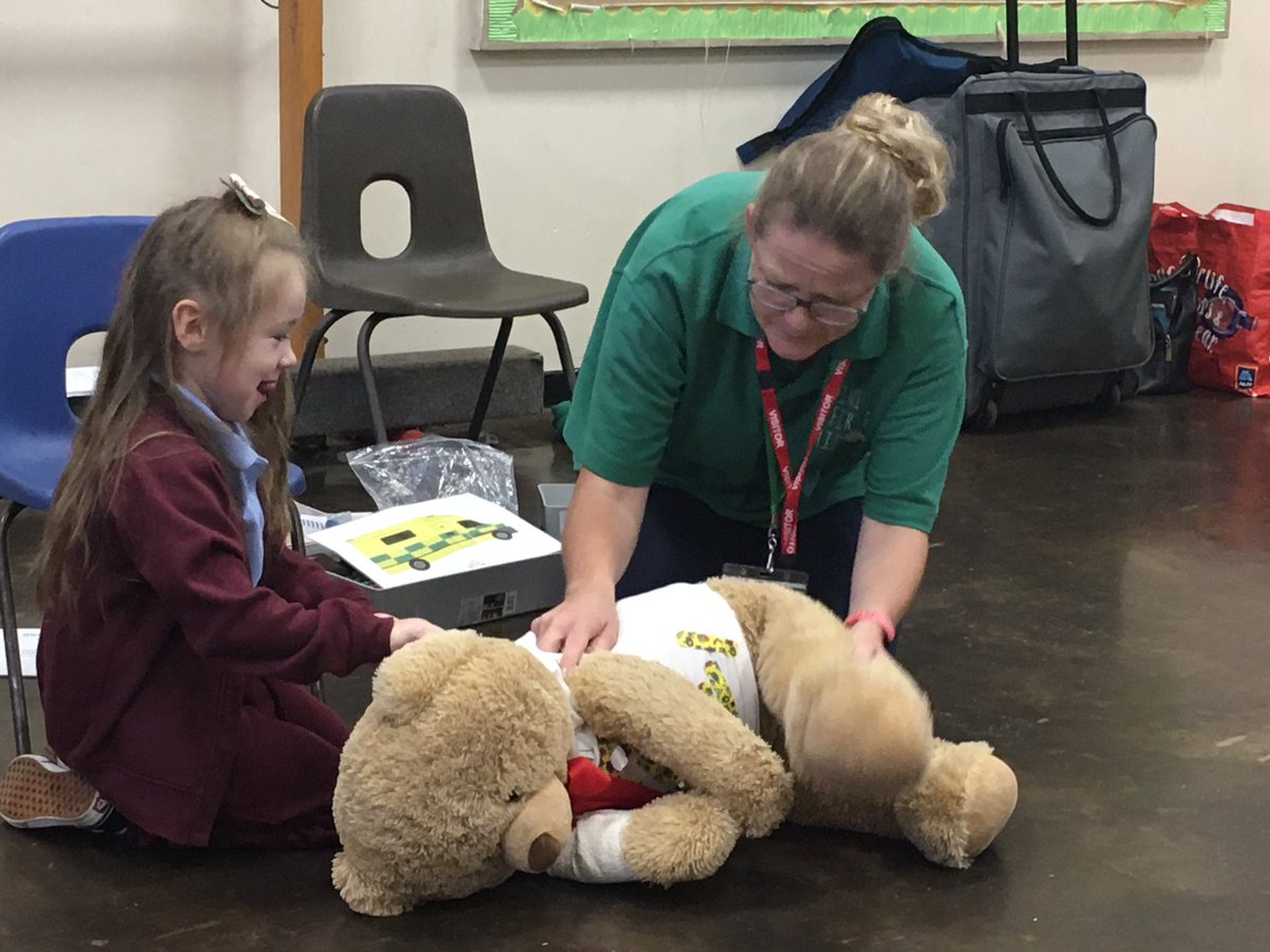 MrsPBHPS's tweet photo. #receptionbhps have had an amazing morning with @minifirstaiduk We now know what to do if someone has cut themselves, hurt their head or aren't responding. @BeaufortHillPri https://t.co/IKZE5TBW50