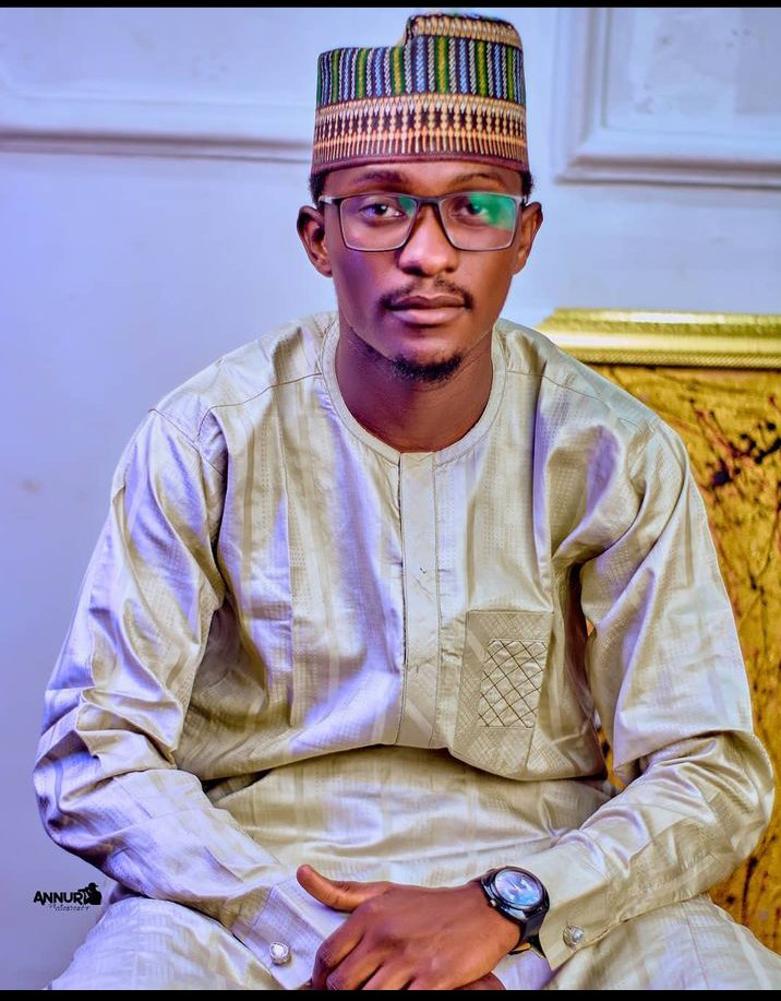 AaYzeero's tweet image. Got my ballons today🎉🎈, Another year to right my wrong doings and keep closer to Allah, ku taimaka kuyi mun addu,a if you came across this tweet brother's and sisters🙏🏼
#bringbackfugusgirls
#SecureNorth 
#endnorthbanditry
#BringBackGusauGirls
@Dan_inna_fresh