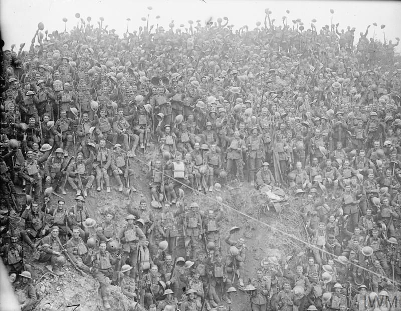 PeteAJohnston's tweet photo. It was today in 1918 that Lt David McLellan took his famous photograph of soldies of the 137th Brigade on the slope of the St. Quentin Canal, near Bellenglise, which they had crossed on 29 September in a remarkable feat of arms #FWW (© @I_W_M Q 9538) https://t.co/pIlxnbJprU https://t.co/ohdrJd9pjA