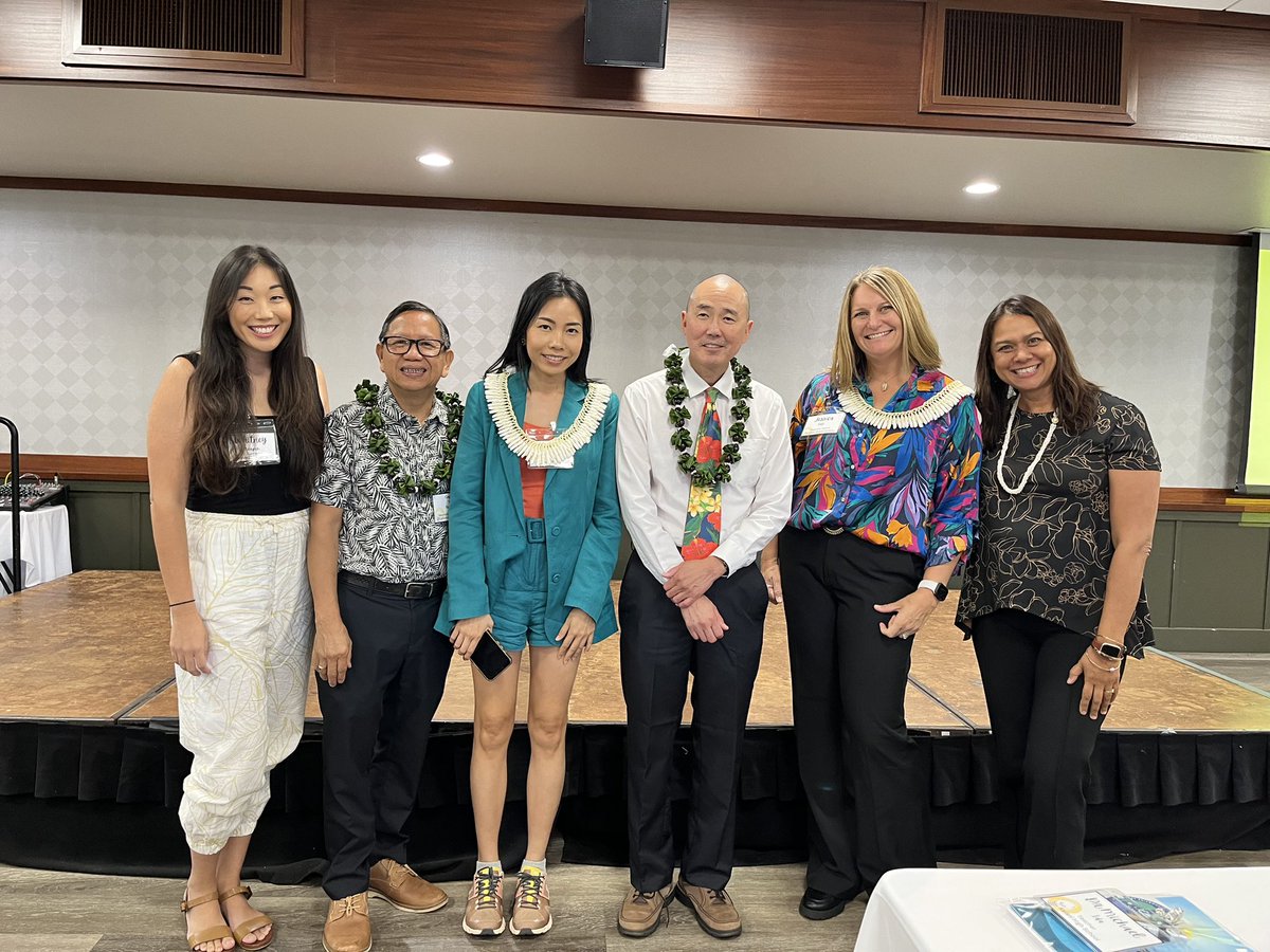 tanyakmau's tweet image. An evening to learn from and network with leaders in Hawai’i public schools at the inaugural EdTalks event 

Check out the first series of videos here bit.ly/EdTalks-Hawaii.
#edtalkshawaii #leadershipinstitute #leadingandlearning #teacherleaders #808educate #meltthewalls