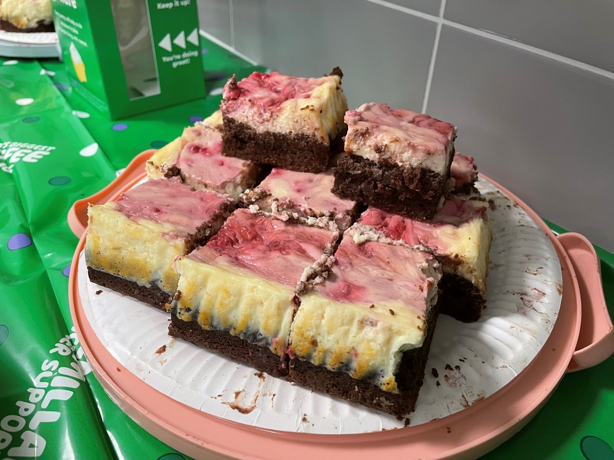 KFP_IT's tweet photo. MacMillen Coffee Morning 2023

Well done Team KFP for coming together on Friday and taking part in our annual MacMillen Coffee Morning and KFP Bake Off competition.

Amazing generosity as always, for an equally amazing cause.

#MacMillan #Charity #Support https://t.co/aVYmP8ujon