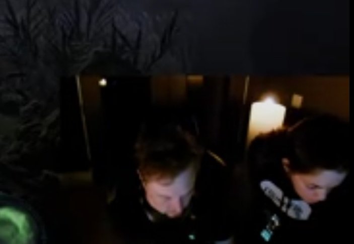 exzacklyright's tweet image. @elonmusk  @shivon  Gaming 😍 #xstreaming