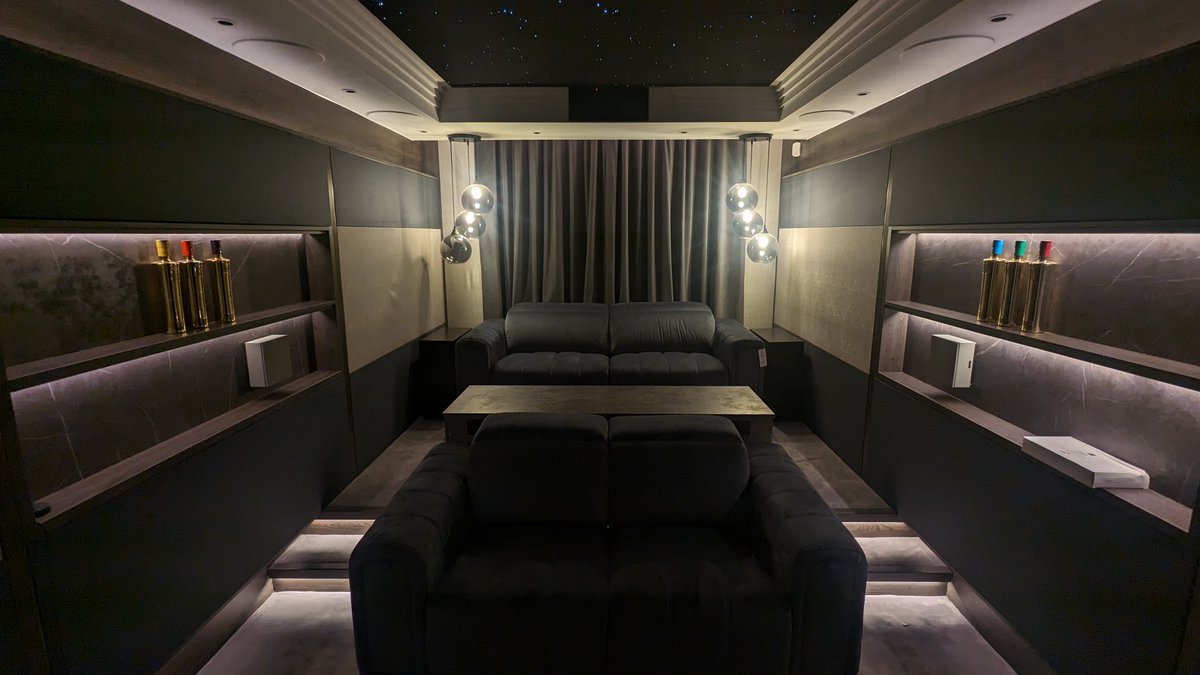 It's not just the projector, screen and superior sound that create an immersive home cinema experience.🍿
Discover more: skyhousedesigncentre.com/latest-news/ne…
.
.
.
#homecinema #luxuryhomes #basementconversions  #interiorsshowroom #smarthometechnology #️skyhousedesigncentre