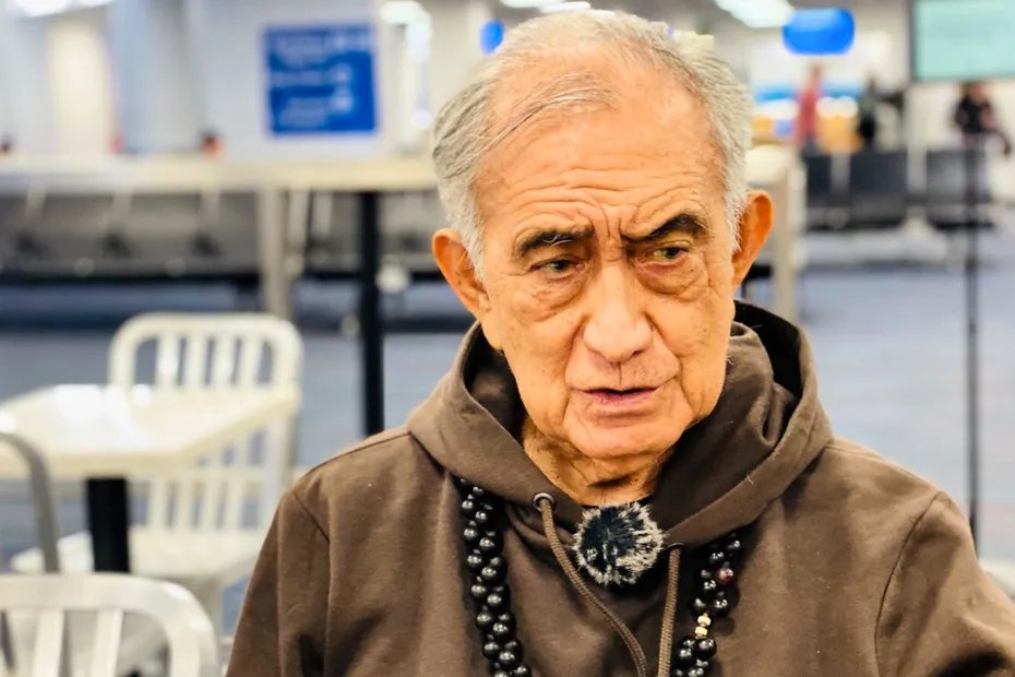 la1ere's tweet image. Une délégation polynésienne en route pour l'ONU à New-York
➡️ Le président du Tavini, Oscar Temaru, espère voir la France présente, pour la première fois depuis la réinscription de la #Polynésie, il y a 10 ans.

📲💻 la1ere.francetvinfo.fr/polynesie/tahi…