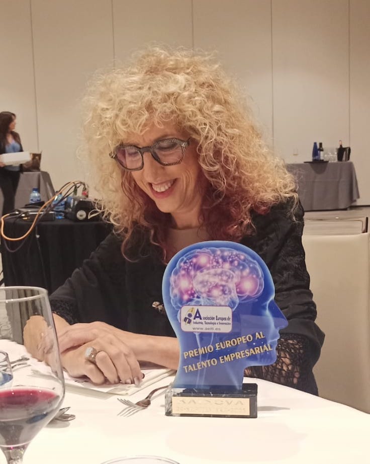 kainova_'s tweet photo. Viernes 29 de septiembre, en Kainova recogemos el 🏆 Premio Europeo al Talento Empresarial 🏆 que nos otorga la ASOCIACIÓN EUROPEA DE INDUSTRIA, TECNOLOGIA E INNOVACION. Volvemos de Madrid felices y con las pilas recargadas para continuar transformando organizaciones.
#talento https://t.co/JxOkjymABQ