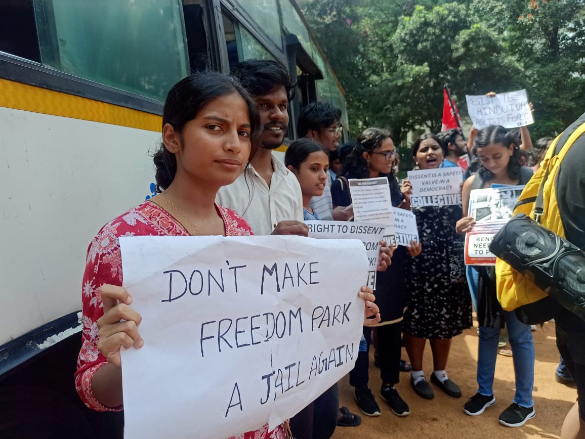 CollectiveBlore's tweet photo. Karnataka Police observes Gandhi Jayanti by forcefully attacking peaceful voices! #StopSilencingBengaluru #ProtestWithFreedom
Civil Disobedience against injustice is our right and we shall have it! https://t.co/SJrUuC1Zdc