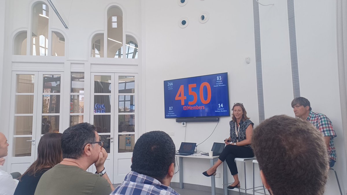 Gemmabatlle's tweet image. Iniciant el #techpitch amb la organització de @BCNHealthHub @Eurecat_news  per reunir  #startups en l ,àmbit de #ia i generar un entorn de #innovació  entre les empreses amb roadmap tecnològic propi i amb noves perspectives