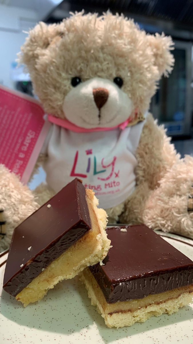 CalvertLakes's tweet photo. Caramel instinctively gravitated directly towards our best, and most delicious, Caramel Shortbread. Obviously.

This cute little @4Lilyfoundation teddy needs lots of energy for upcoming adventures, far, far away from Calvert Lakes, destination unknown... https://t.co/2sKiqRYptq