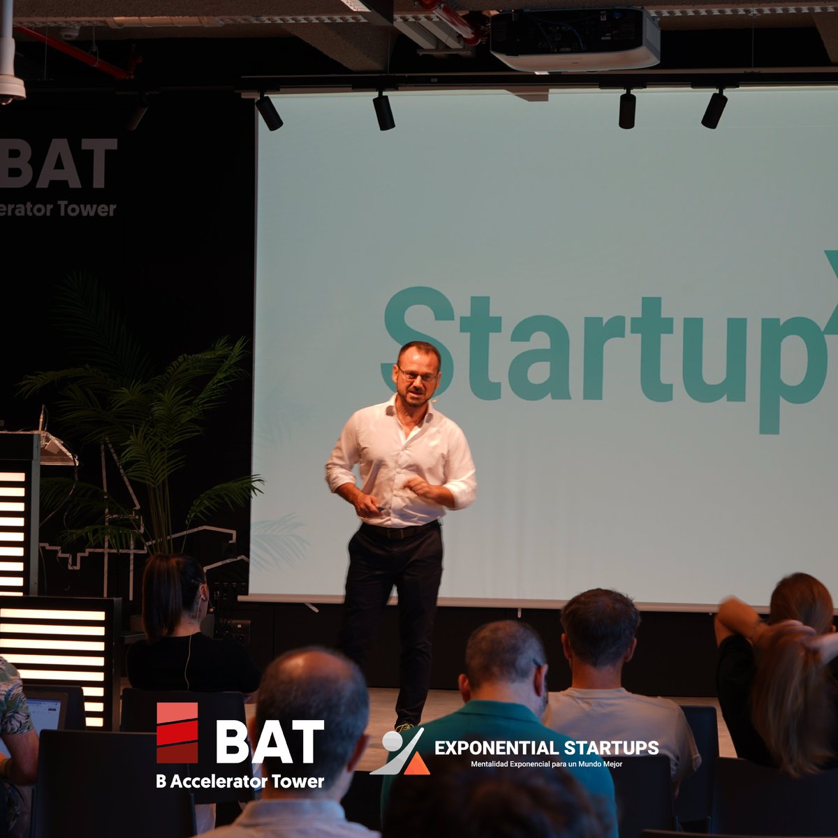 exponentialsup's tweet photo. ¡Reviviendo un emocionante momento! Asier fue un destacado ponente en la primera edición de #BATInnovation,compartiendo sabiduría sobre #escalabilidad y #exponencialidad.A pesar de que el evento ya terminó,las lecciones que compartió son invaluables. compartimos algunos momentos. https://t.co/AW16qsMNmM