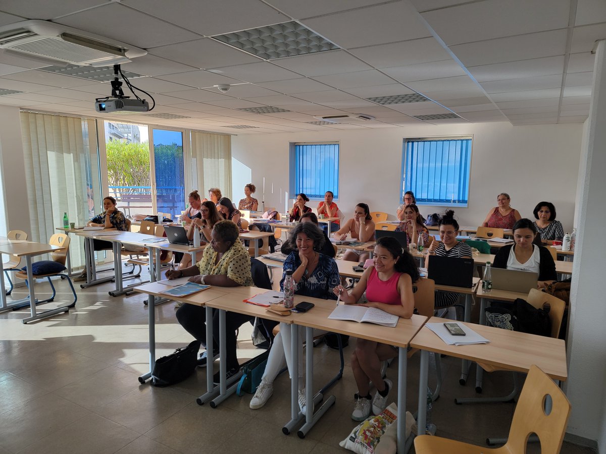 Ressources_CLSM's tweet image. 💡Du 25 au 29/09, le Centre a co-organisé une session de la formation nationale de N1 des coordinateurs de CLSM à Nice
👉Stigmatisation en  #santémentale, implication des usagers, élus &amp;amp; de la psychiatrie... Objectif : se familiariser avec la philosophie et les méthodes des CLSM