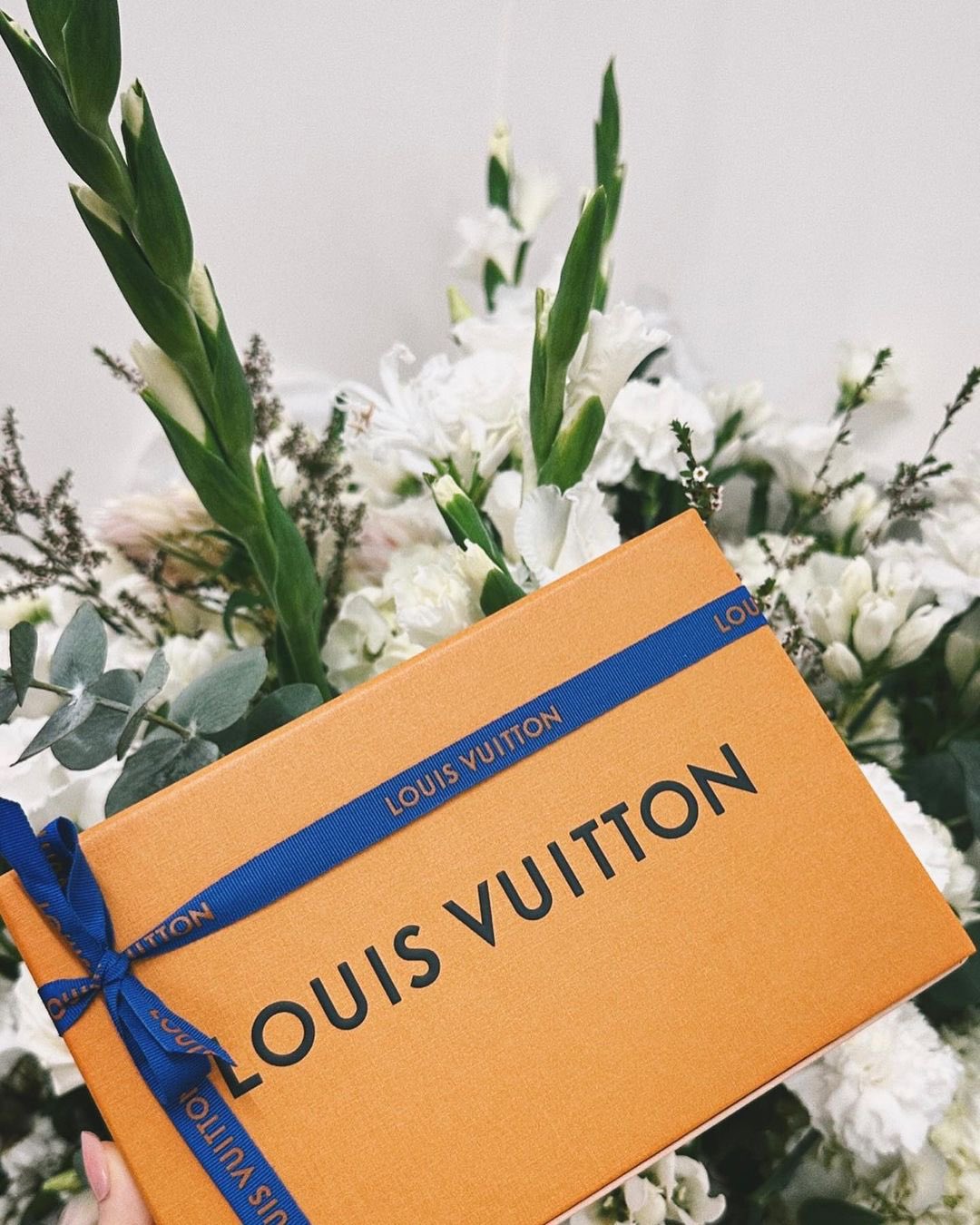 louis vuitton flower wrapping paper