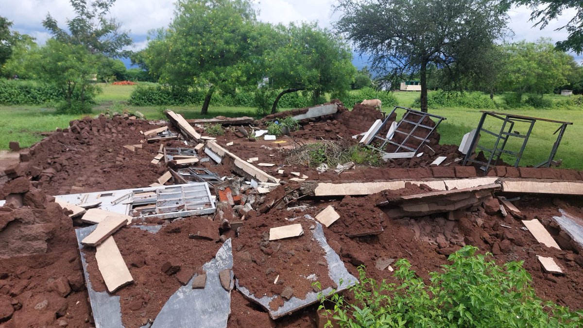 kajweezy's tweet photo. @MPESA_FDN did a project in Waondo Primary and JSS in Suba North in 2018, built a latrine and ECD classroom. Project barely lasted 4 years,the  buildings came down, I've reached out severally to get a way forward, there's been no response @RobertAlai @SafaricomPLC @senatorkajwang https://t.co/7cYKEUefJC