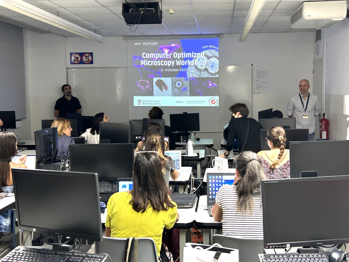 ccitub's tweet photo. #COM2023 | Computer Optimized Microscopy Workshop 11ᵗʰ starts today talking about #imagerestoration, #imagesegmentation #FijiSoftware and #ImageJ.
With the experts, J. M. Morante, @_BIOTECMED, and M. Bosch #MOA #CCiTUB and workshop coordinator.
👉 https://t.co/7fFb6wKE8d https://t.co/h7s6T2nMv9