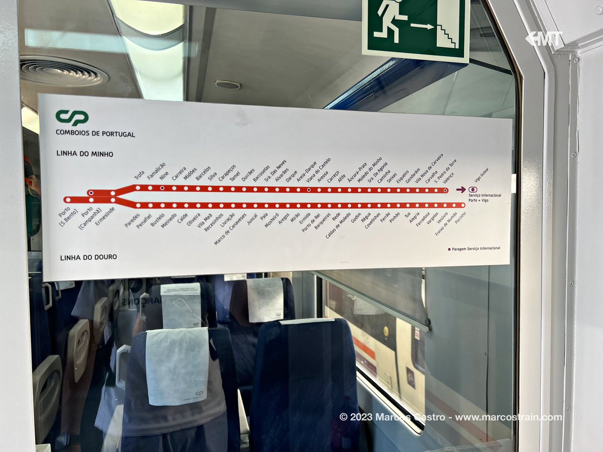 marcostrain's tweet photo. 🚆🇵🇹 Leaving Portugal onboard the #TrenCelta, an international train service connecting Porto and Vigo 🇪🇸 operated by CP and served by this class 592.2 DMU. A route with stunning landscapes and modest trains which has a lot of potential but very bad timetables. https://t.co/yh5Cu1BwvF