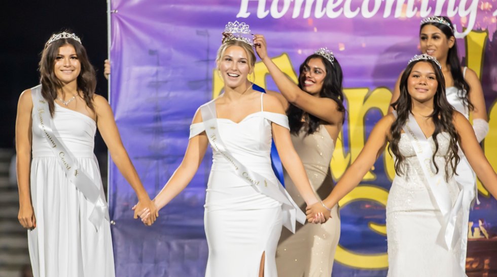 Steve Garcia (@principalsteveg) on Twitter photo Highlander Families and Friends, click the link for the Homecoming wrap-up and all news from LHHS! Have a great week!
conta.cc/45dzSpW
<a href="/fjuhsd/">Fullerton Joint Union High School District</a> <a href="/LAHABRA_ASB/">LHHS ASB</a> <a href="/LaHabraHS/">La Habra High School🏴</a> <a href="/LHHSAthletics1/">LHHSAthletics</a> <a href="/mtelles/">Megan Telles</a> 🏴💙🤍👑🙌👏 Highlander Families and Friends, click the link for the Homecoming wrap-up and all news from LHHS! Have a great week!
conta.cc/45dzSpW
<a href="/fjuhsd/">Fullerton Joint Union High School District</a> <a href="/LAHABRA_ASB/">LHHS ASB</a> <a href="/LaHabraHS/">La Habra High School🏴</a> <a href="/LHHSAthletics1/">LHHSAthletics</a> <a href="/mtelles/">Megan Telles</a> 🏴💙🤍👑🙌👏