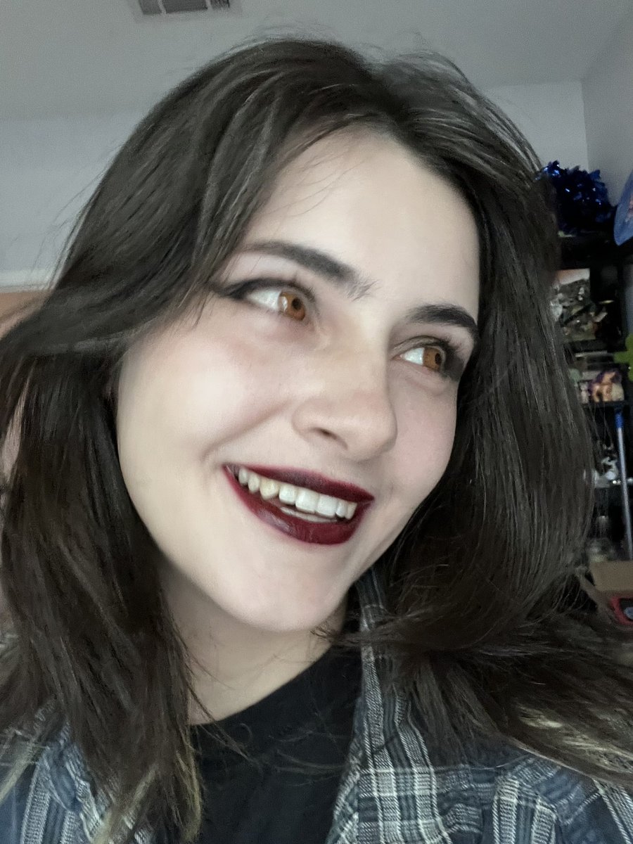 gonmikki's tweet photo. my twilight cosplay ❤️ #bellaswan #teamedward https://t.co/CV1EFgegtS