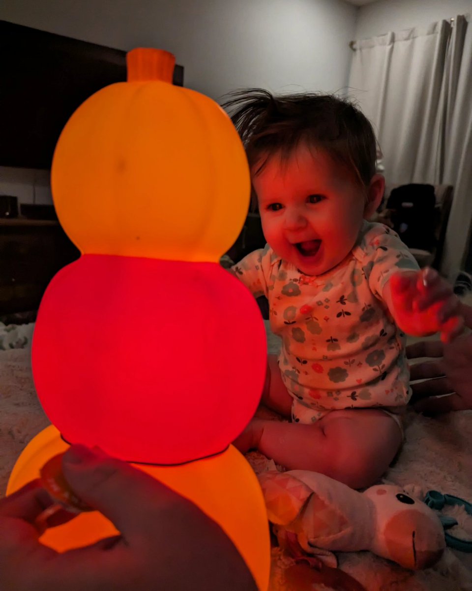 Evie finding her love for all things spokey!