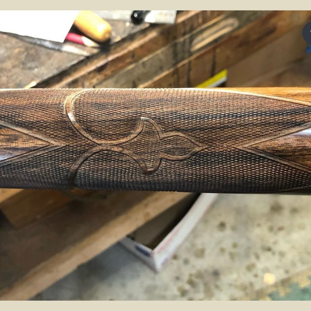 UllmanPrecision's tweet photo. It's Monday! Make something worth looking at!🤩🤩🤩
Check out this amazing ribbon pattern done by Jeff Tapp! We can't get enough of ribbons and Fleur-de-lis on beautiful stocks!🔥🔥🔥
#custom #woodwork #checkering #ullmanprecisionproducts #fluerdelis #artisan #customcheckering https://t.co/qWPj9kpyXH
