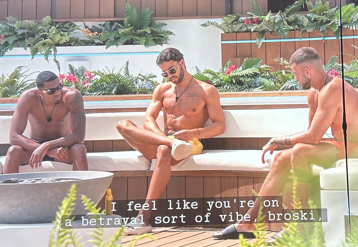 Gavin Jay tweet media