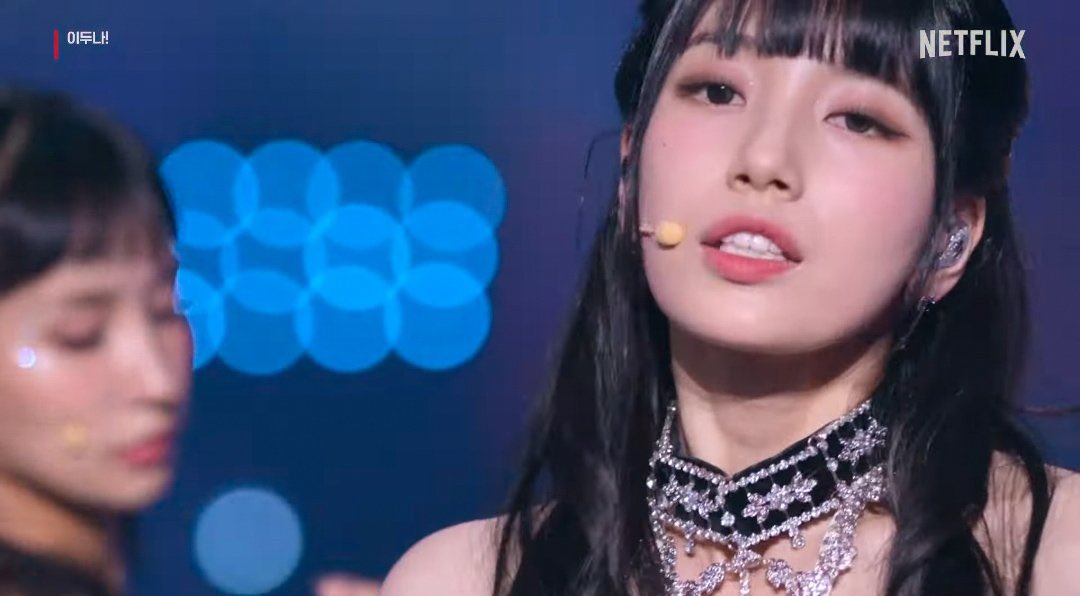 Who caught your attention: Doona 
Who is your bias: Doona 
Who is your bias wrecker: Doona 
Who makes you mentally not okay: Doona 
#Suzy <a href="/Netflix_PH/">Netflix Philippines</a> <a href="/netflixkcontent/">Netflix K-Content</a>