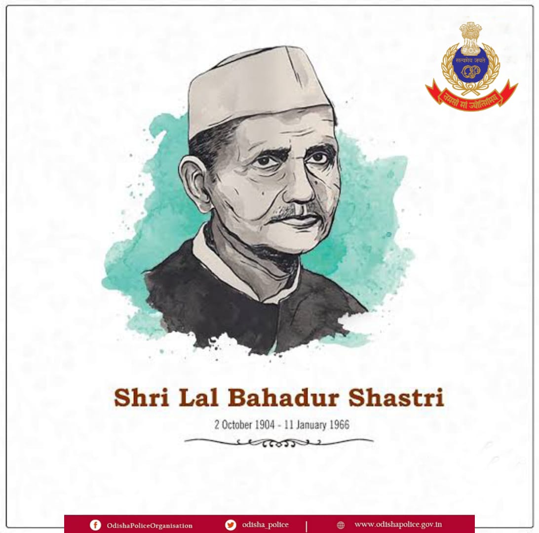 odisha_police's tweet photo. Odisha Police pays tribute to the former PM, Shri Lal Bahadur Shastri on his Birth Anniversary. 
     His ideals of self-discipline &amp; dedication, which played a pivotal role in shaping India's future, continue to inspire us. 

#LalBahadurShastriJayanti https://t.co/Oqeo9IUK0M