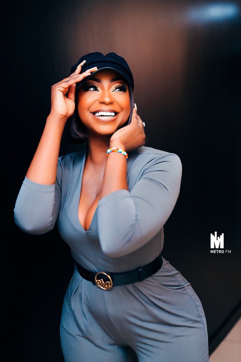 KhutsoTheledi's tweet image. Another day, another month, another blessing! This month, I need you to stay ready so you won&apos;t have to get ready. 

When you understand that God is never late, you wait different, so do whatever makes you happy, the days aren&apos;t coming back. 

May God not only take you into your…