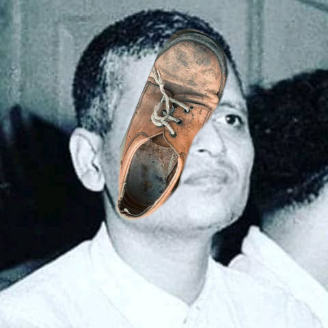 आज #GandhiJayanti है,
आप बापू को सच्ची श्रद्धांजलि देना चाहते हो तो बापू के #हत्यारे और उसके चाहने वालों के मुंह पर👇👇👇

लाईक   - 10 जूते

रिपोस्ट  - 50 जूते

कॉमेंट   - 100 जूते

चलिए शुरू करते हैं