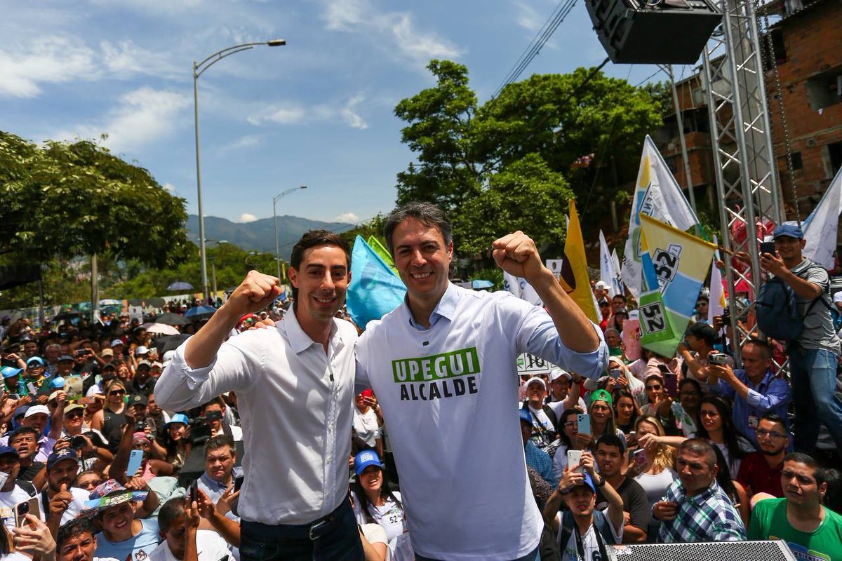 wilis_rd's tweet photo. @CatalinaSuarezB ¿Qué te parece más grave que haya renunciado @QuinteroCalle o qué le hayan solicitado a tu #ídolo #Matarife #Expresidiario #ProNarco #Corrupto #Archicriminal...dejar la @AlcaldiadeMed por nexos con #Narcotraficantes?
#CatalinaAlOído que habla...pero no da ejemplo @WRadioColombia https://t.co/vNxJy631Gg