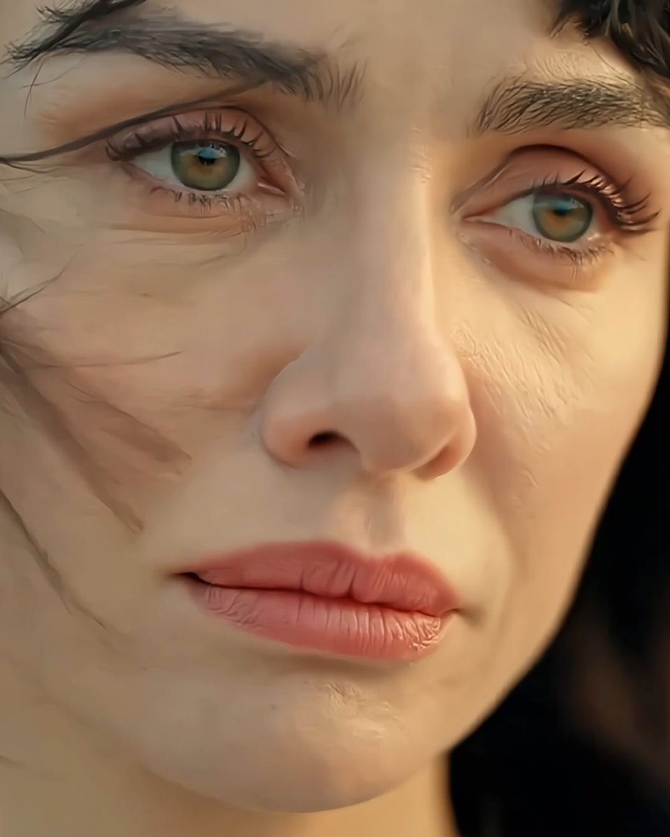 BirceFanPage's tweet photo. These enigmatic eyes hold untold stories waiting to be discovered ๐โจ
#BirceAkalay
#BirDerdimVar
#ExpressiveEyes
#DeepGaze https://t.co/AEzdW6YFMH