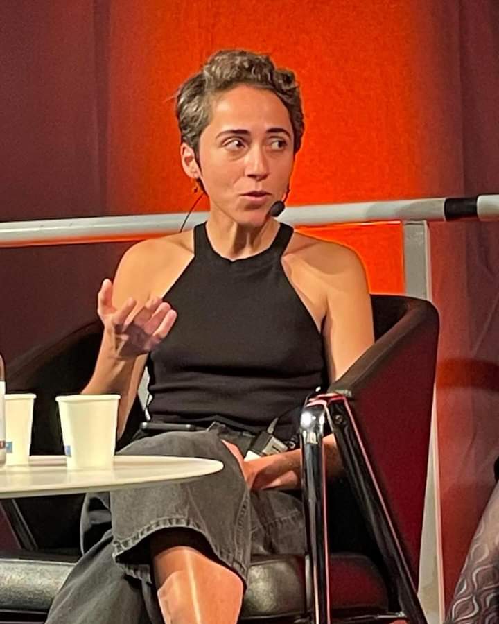AslCerenAslan1's tweet photo. Sevgili @MaritKapla ile 29 Eylül'de Göteburg Kitap Fuarında Türkiye'de düşünce ve ifade özgürlüğünün son durumu üzerine sohbet ettik. https://t.co/avDtA3cmlY