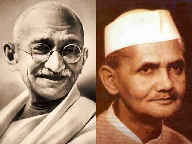 Remembering two great leaders today, Mahatma Gandhi ji and Shri Lal Bahadur Shastri, on their birth anniversaries. Let's carry their values forward and make ourselves better 🙌🏻 #GandhiJayanti #LalBahadurShastriJayanti #JaiHind 🇮🇳