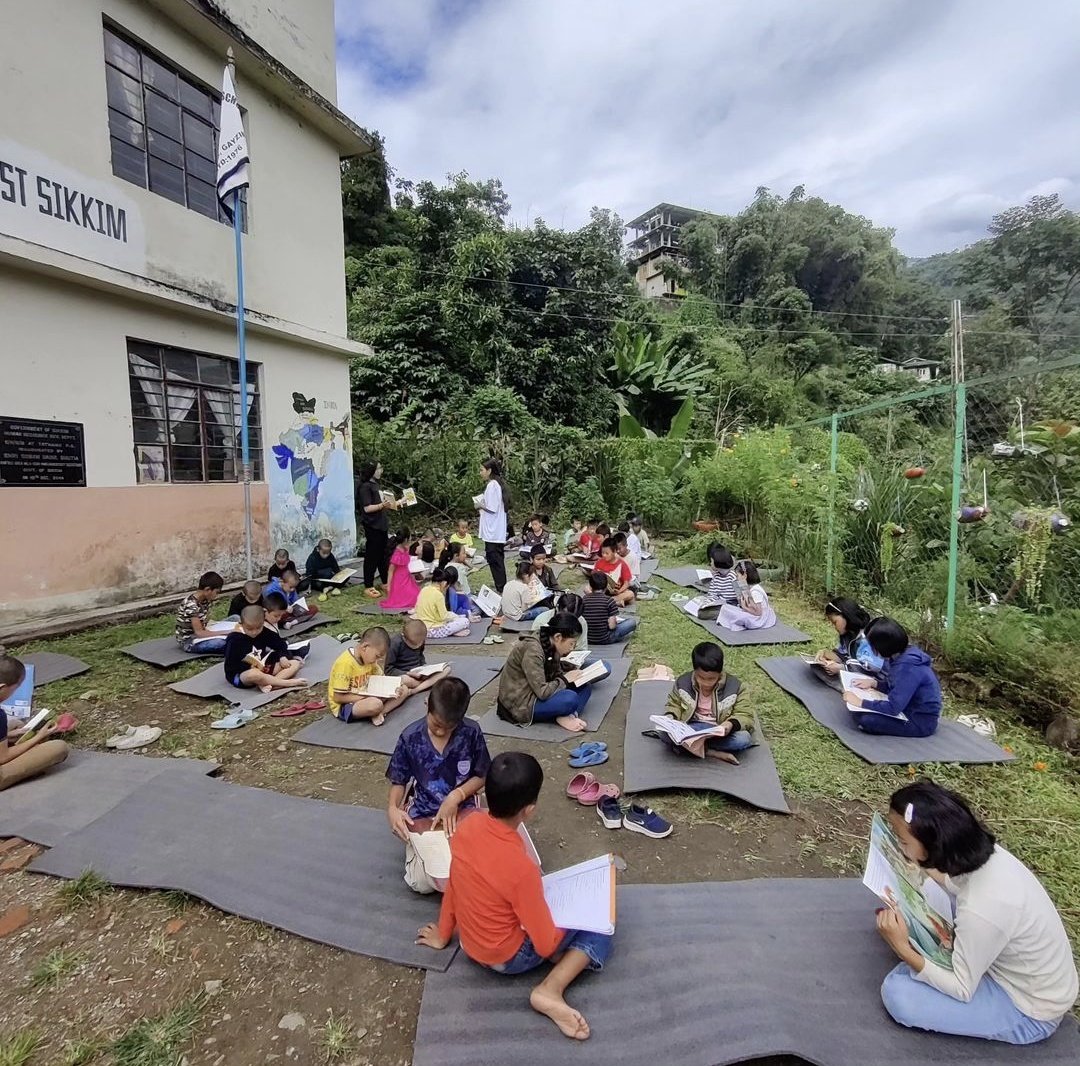 Sikkim has adopted the concept of Reads in all its schools, thanks to the singular efforts of Yoga Dolma, the IAS officer and the DC of Gyalshing district, who visited us in Bengaluru after learning about @cubbonreads. So much power government officials have to effect change! 😍