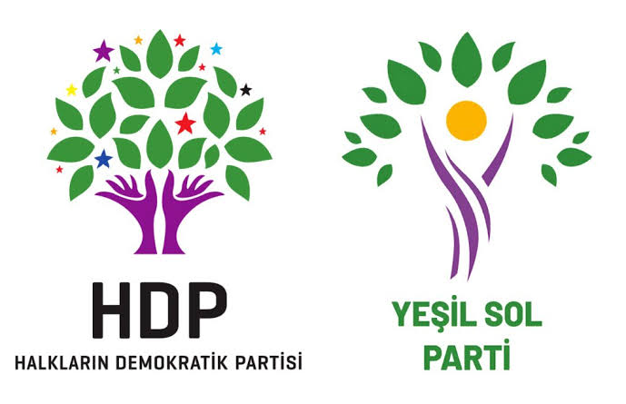 Bu sabah İstanbul'da aralarında PM, ilçe eşbaşkanları, il-ilçe yöneticileri ve üyelerimizin bulunduğu onlarca arkadaşımız hukuksuz bir şekilde gözaltına alındı.
Bu siyasi kırım operasyonları bir algı operasyonudur. Baskı, gözaltı ve şiddetle bize geri adım attıramayacaksınız.