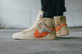 🎃 ¡Prepárate para la temporada de Halloween con estilo! Los OFF-WHITE x Blazer Mid 'All Hallows Eve' son la elección perfecta para destacar en cualquier fiesta. Consíguelos en wastedshop.com y haz una entrada espectacular. 🕷️👻 #OffWhite #BlazerMid #AllHallowsEve