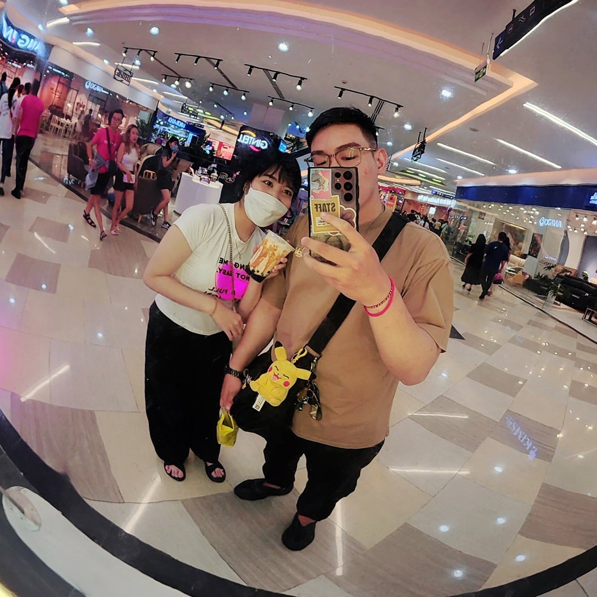 sun211295's tweet photo. Nhữg ngày mưa gió - gió đẩy ta đưa 🤣⛈️🌫🧋 #tranbaobao #baobao #mýtyle #mylove #beraid https://t.co/H54Y1ffcBw