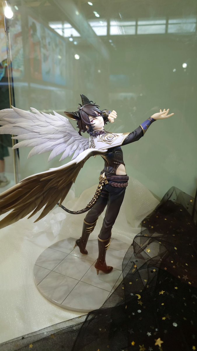 あんスタ 中国限定商品 朔間 零 フィギュア 着色Ver ※写真from weibo