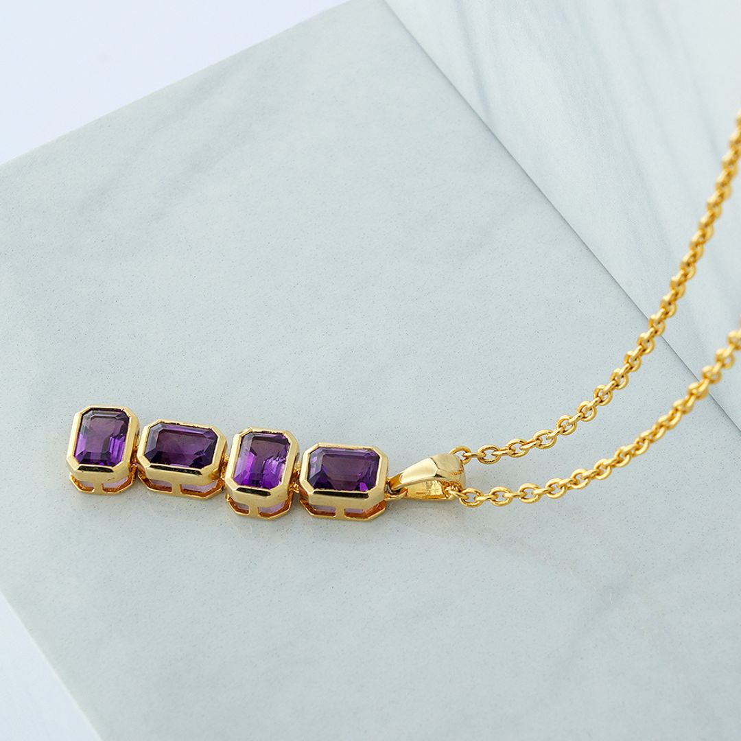 CocreateConnect's tweet image. Bursting with a dazzling purple hue, this amethyst pendant is a sight to behold.
This piece dramatically impacts your look, making them a must-have addition to your jewellery collection.

#pendant #octagoncut #necklace #chainnecklace #amethystpendant #silver #silverchain