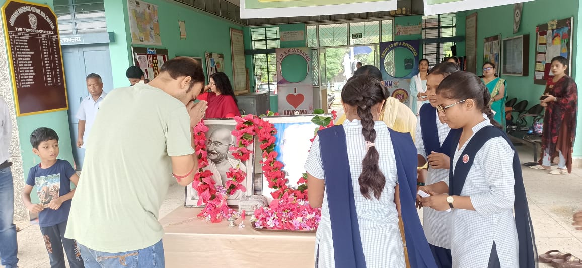 JNVCHATRA's tweet photo. Celebration of Mahatama Gandhi and Lal Bahadur Shashtri Birth Anniversary at JNV CHATRA #JNVChatra https://t.co/idtnyGi4Gi