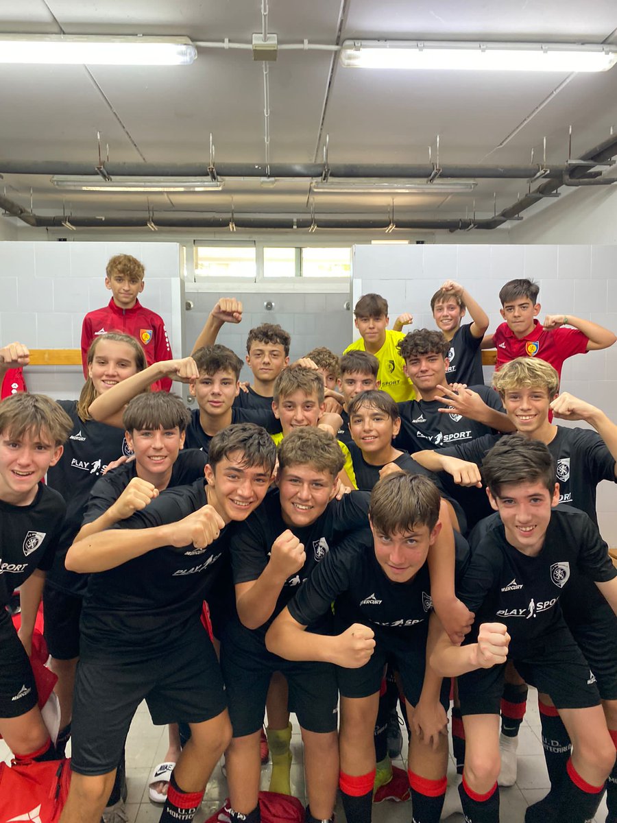 𝗣𝗟𝗘𝗡𝗢 𝗗𝗘 𝗩𝗜𝗖𝗧𝗢𝗥𝗜𝗔𝗦 𝗣𝗔𝗥𝗔 𝗟𝗢𝗦 𝗖𝗔𝗗𝗘𝗧𝗘𝗦!!!

▶️ Cadete A 2- Escuela de Huesca 1
▶️ Balsas Picarral 0- Cadete B 3
▶️ Cadete C 2- Fleta 0
▶️ San José 1- Cadete D 8

Enhorabuena a los cuatro equipos!! 👏👏👏

VAMOS ROJOS!! ❤❤💙💙