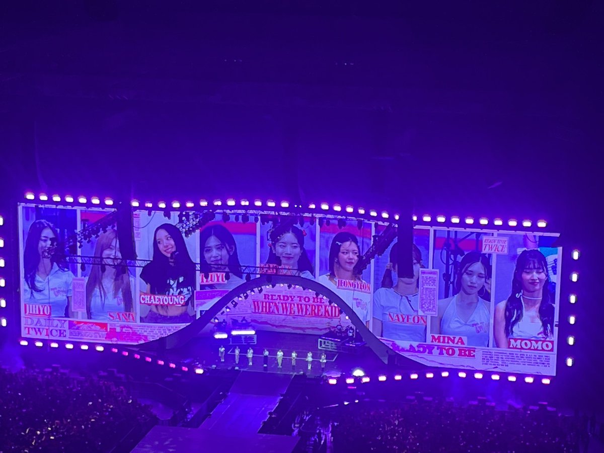 TWICE RTB Day1 🍭 🫶
/w @Lenduroido &amp; <a href="/cowbee_allzen/">Kobeness</a>