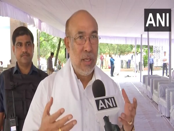 ani_digital's tweet photo. Manipur CM emphasizes keeping a 'neat and clean heart', extends wishes on Gandhi Jayanti
Read @ANI Story | https://t.co/I2DcYEzzBS
#GandhiJayanti #MahatmaGandhi #ManipurCM #BirenSingh https://t.co/c0g8tzt6qw