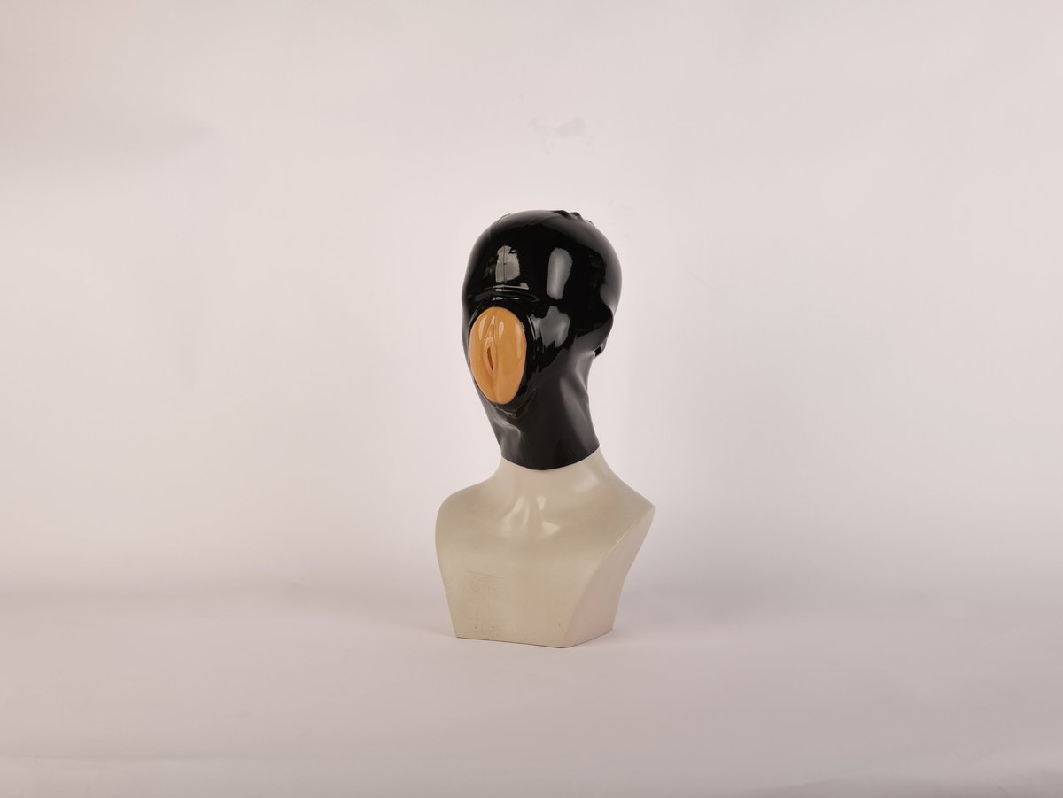 manaminanase's tweet image. Some quick shots of our new arrivals of Devourer, in Malaysian Original latex. 
See more details at:
inthemask.com/product/neogan…
.
#molis #inthemask #devourer #neogan #latexhood #latexmask