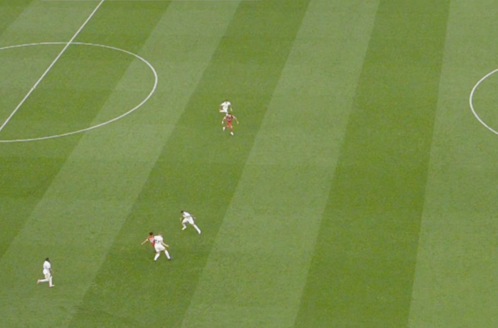 A wild weekend behind us across Europe ⚽

- Ramos O.G. gives Barca win 😳
- Liverpool robbed, VAR room = 🤡
- Both Manchester clubs 👎  Arsenal 👍
- PSG chokes  👀
- Bayern snatches a draw from 0:2 down 😮‍💨
- Inter, Milan, Napoli stronk 💪

A tough gameweek for the favorites.