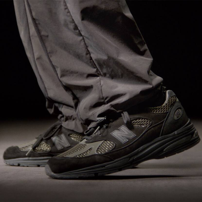 snkrdunk_jp's tweet photo. โค๏ธโ๐ฅ #ในใใใณใณใฉใ ๅ
ฌ้โค๏ธโ๐ฅ
ไปๅใฏ ใ#StoneIsalnd ร #NewBalance ใใใใๆฐใใซ็ปๅ ดใใ #991V2 ใฎใใฃใใผใซใ่งฃ่ชฌ๐
็บๅฃฒๅใซใใถใคใณใใใงใใฏใใใ๐
ใพใใใใใพใงใซ็บๅฃฒใใใๆญดไปฃใณใฉใใ็ดนไป๐โโ๏ธ
#ในใใใณ ใงใใฃใจ่ฆใ๐โจ
https://t.co/26QpgpLwpF https://t.co/qYxNLymTQF