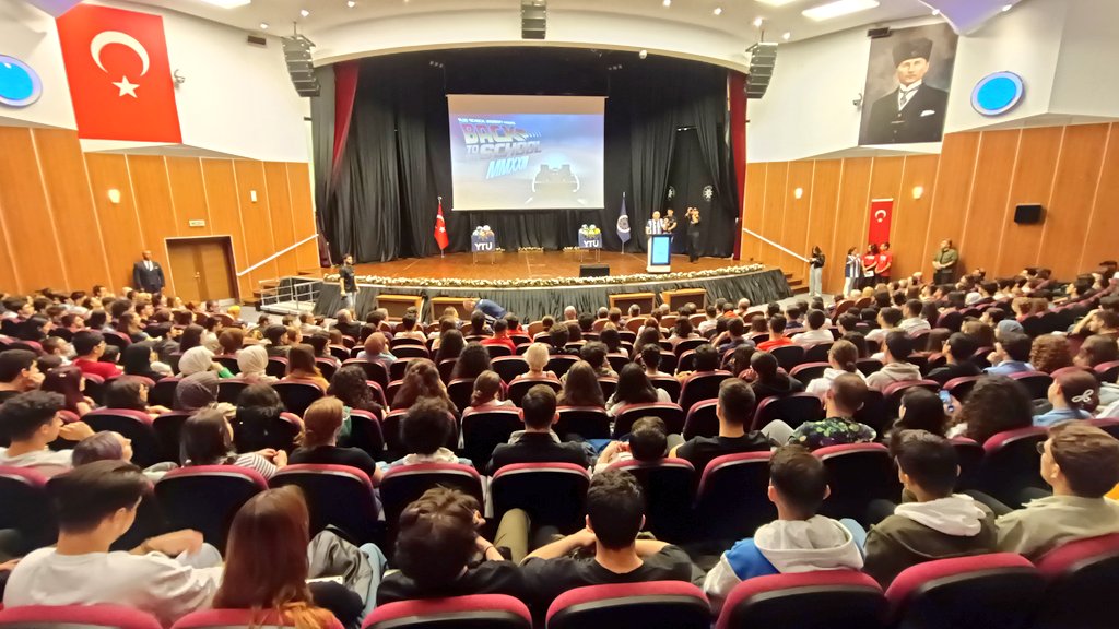 ytuhaberajansi's tweet photo. #BackToSchool23 
Davutpaşa Kampüsü Kongre Merkezinde yoğun katılım ve coşkuyla gerçekleştirildi.

Yıldızlı, Yıldızlıyı: görür, korur ve yüceltir!
I♥️YTÜ https://t.co/secTlkpHmZ